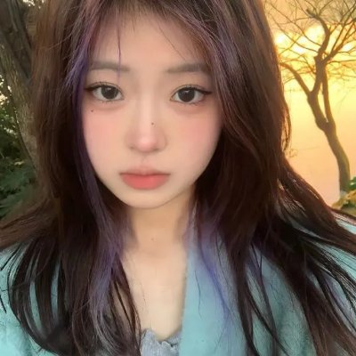 忧郁男孩海报